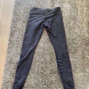 Gray Athletic Leggings with Snug Fit and Wide Waistband